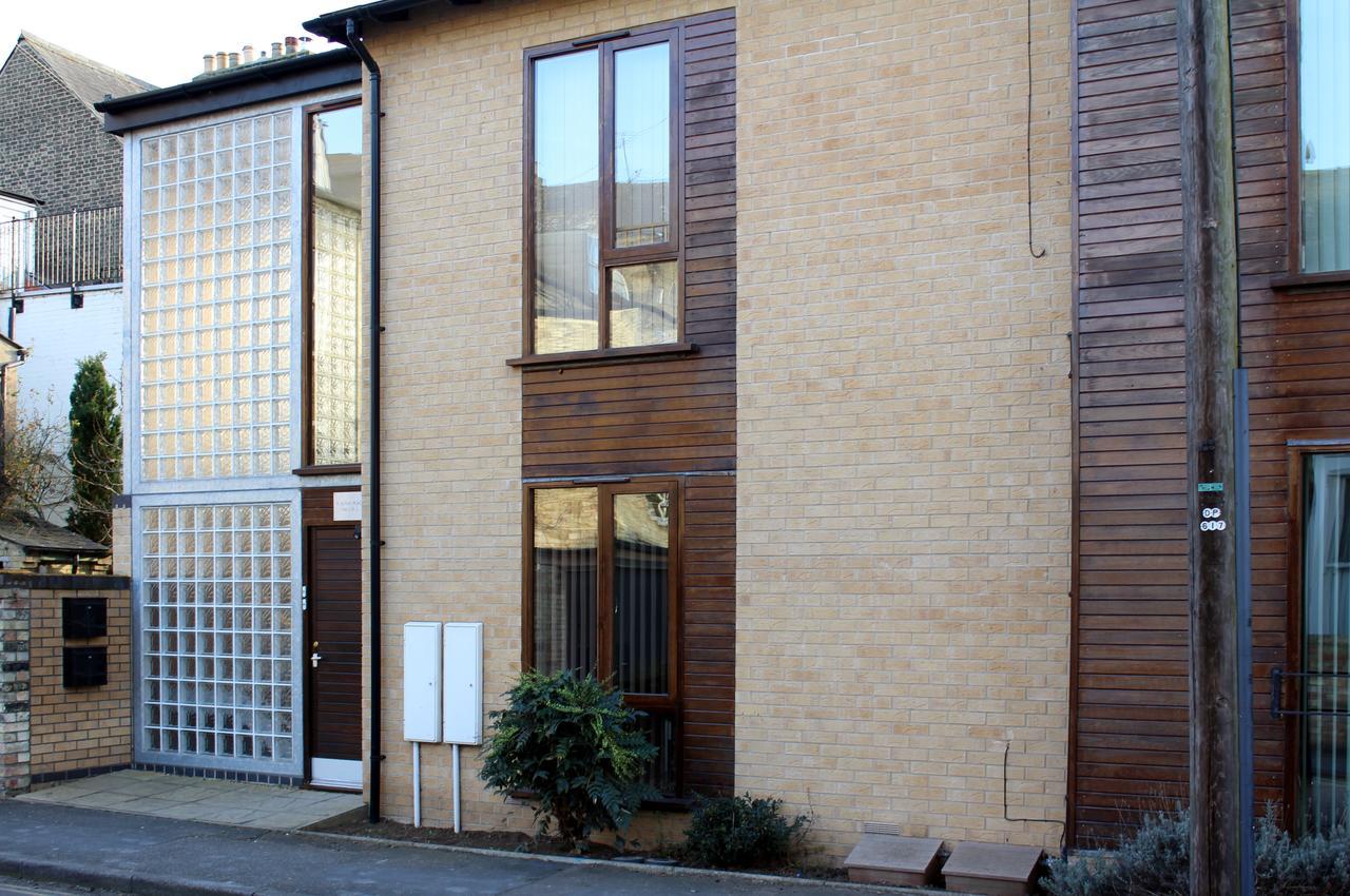 Lux Living Apartments - Alpha Apartments Cambridge-i reptér Kültér fotó