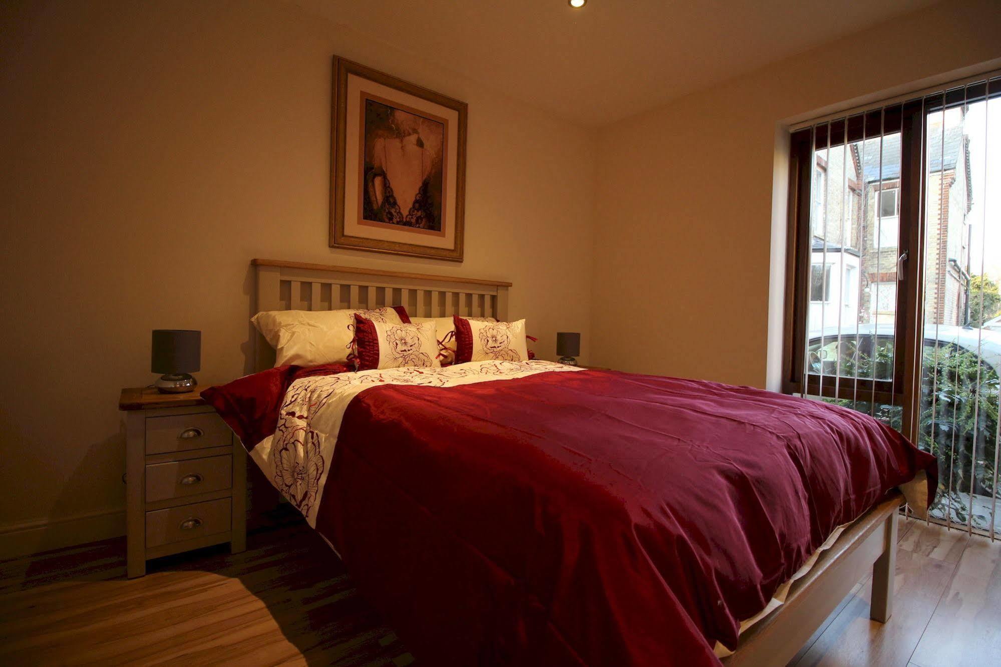Lux Living Apartments - Alpha Apartments Cambridge-i reptér Kültér fotó