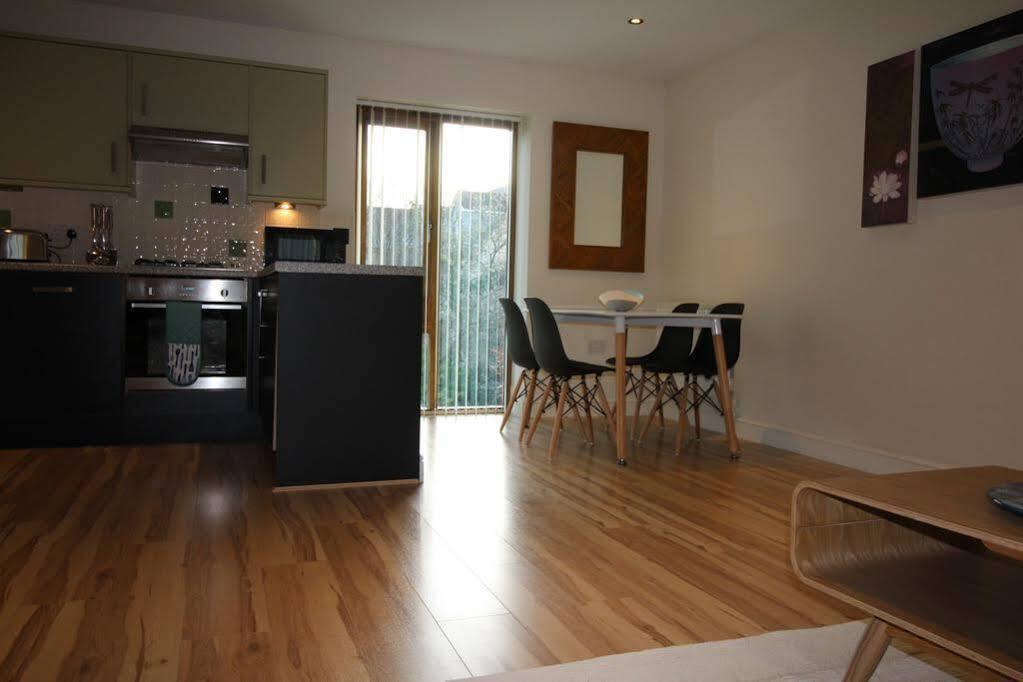 Lux Living Apartments - Alpha Apartments Cambridge-i reptér Kültér fotó